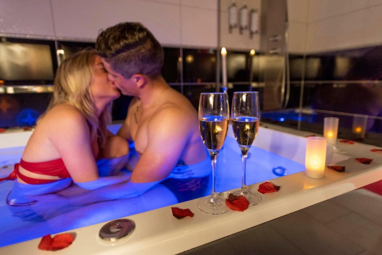 La Parenthese Envoutee Aparthotel Amiens Eksteriør bilde
